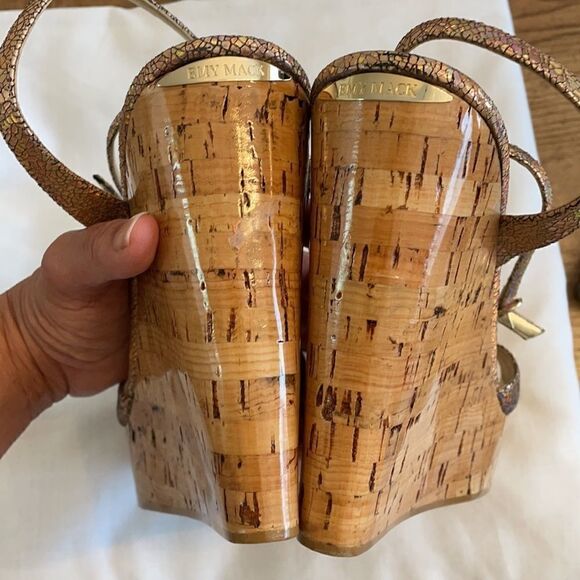 EMY MACK ROSE METALLIC WEDGES.  NEW - Picture 5 of 9